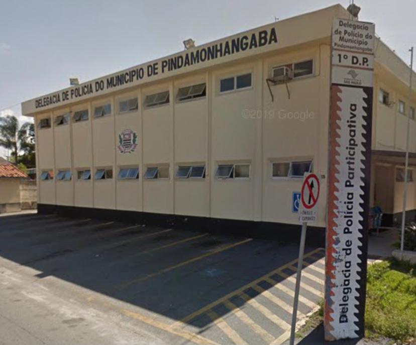 Homem mata esposa a tiros em Pindamonhangaba