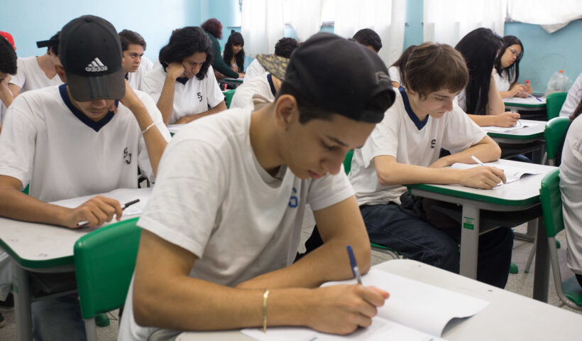 Estudantes do Ensino Médio da rede estadual têm até o dia 15 de setembro para optar por um dos três itinerários formativos disponíveis.