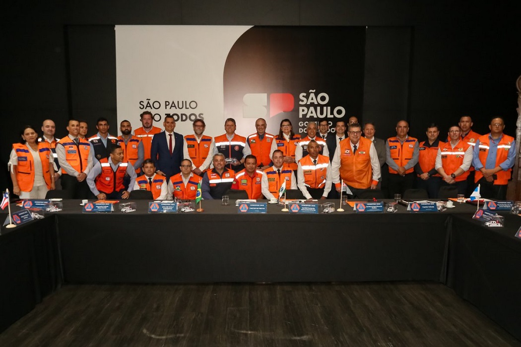 membros da defesa civil do estado de sp