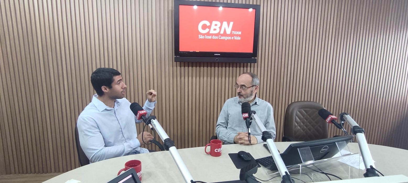 Rodrigo Andrade - Diretor de Fiscalização de Posturas Municipais e Fernando Carlos, da CBN Vale