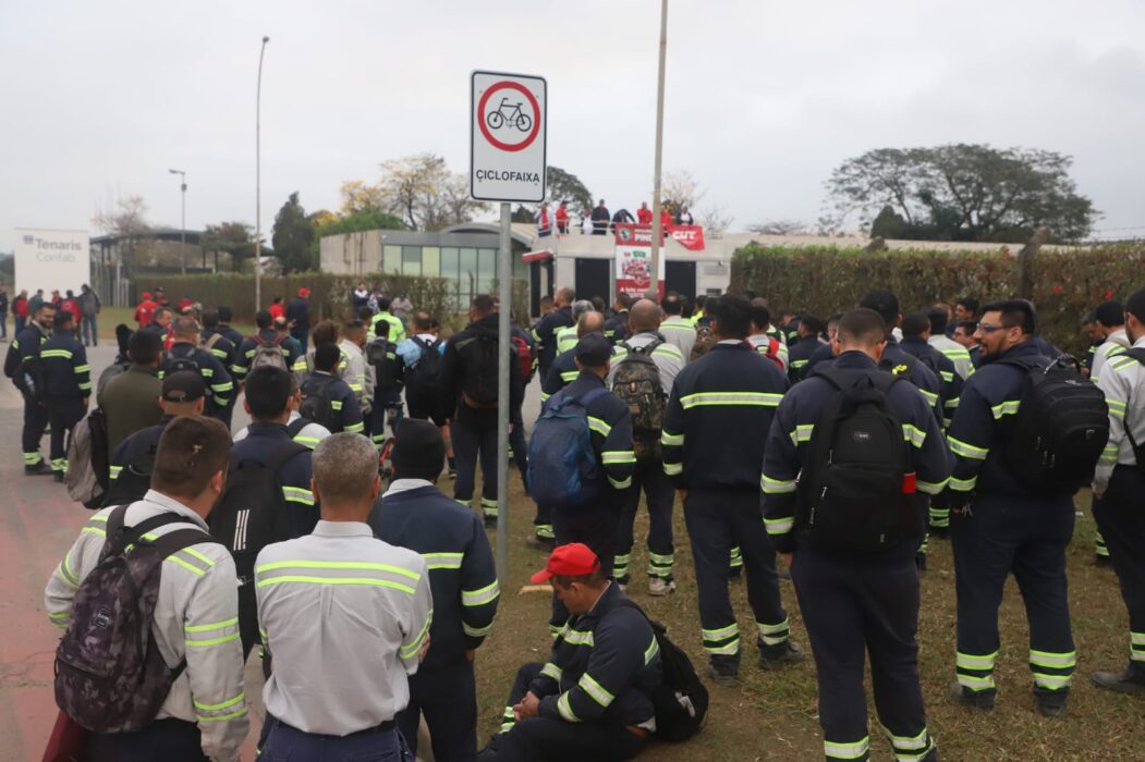 Trabalhadores da Tenaris, em Pinda. Paralisação cobrando PLR