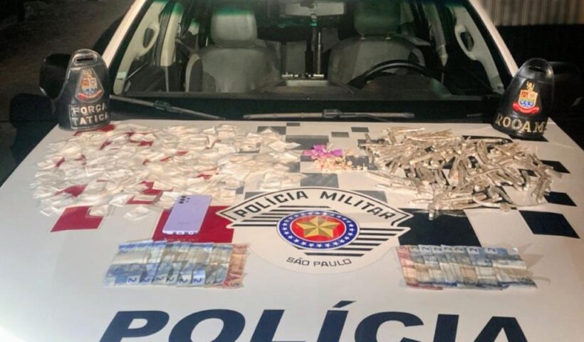 Jovem é preso e adolescente apreendido por tráfico de drogas em Caraguatatuba