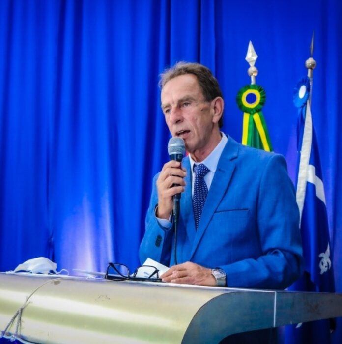 Prefeito de Aparecida tem afastamento revogado