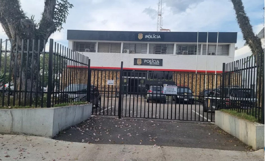 Delegacia de flagrantes de SJC que prendeu idoso após importunação sexual