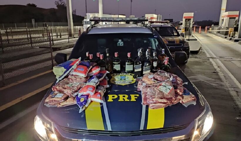 Itens apreendidos pela PRF de quadrilha que realizava furtos em supermercados no vale do paraíba