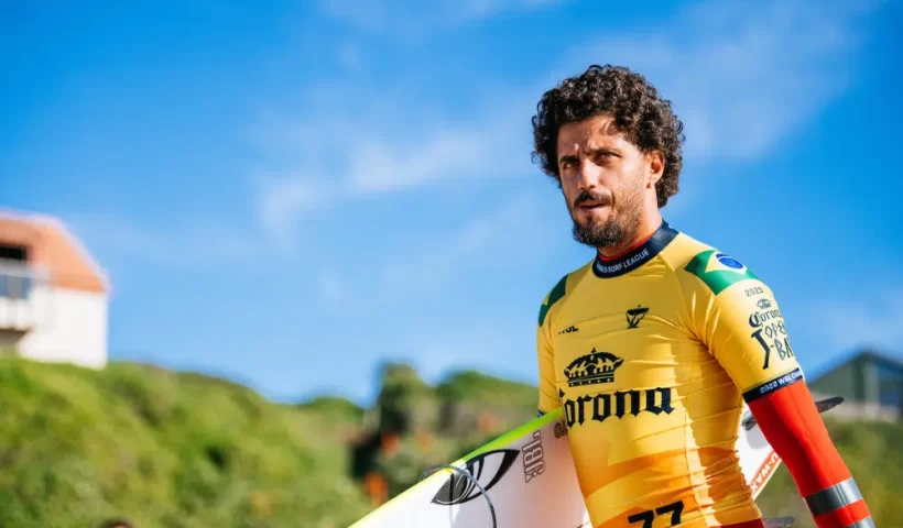 Líder do ranking mundial, Filipe Toledo já garantiu vaga nas Olimpíadas de Paris 2024