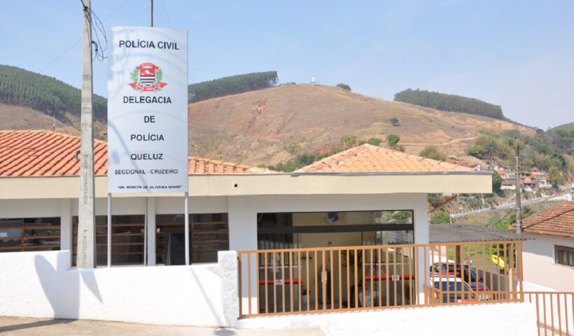 Jovem é morto a tiros no centro de Queluz