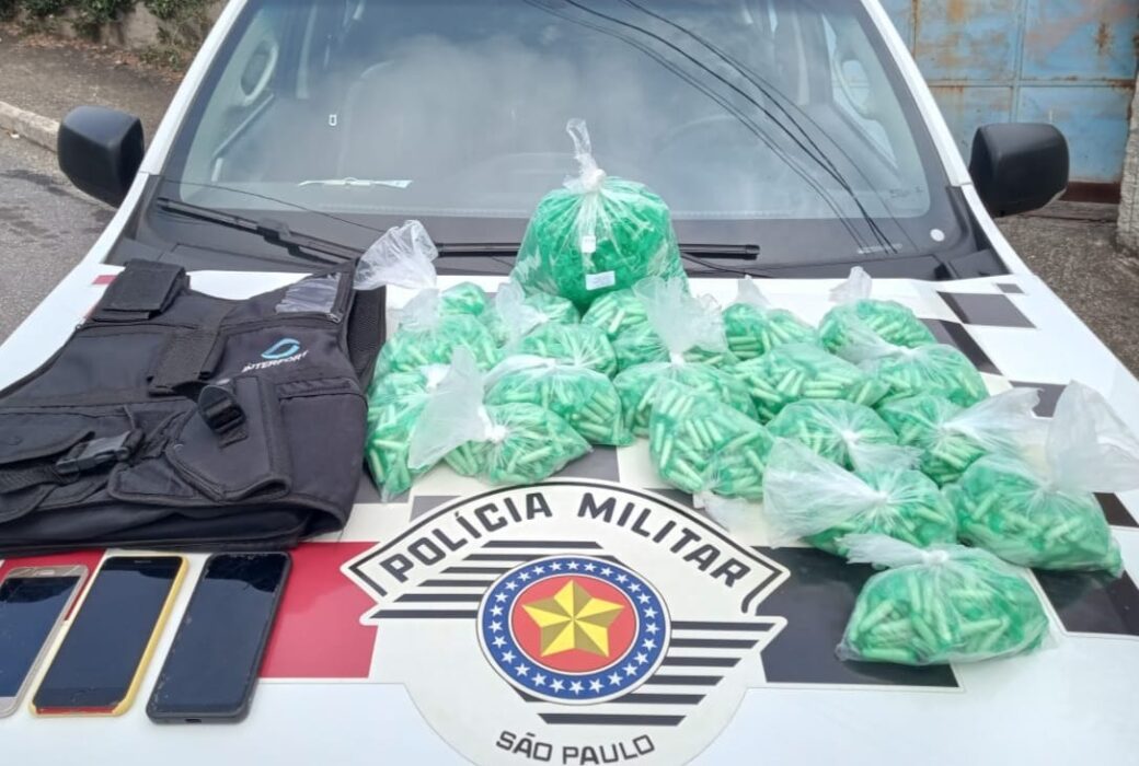 Dupla é presa por tráfico de cocaína em Jacareí