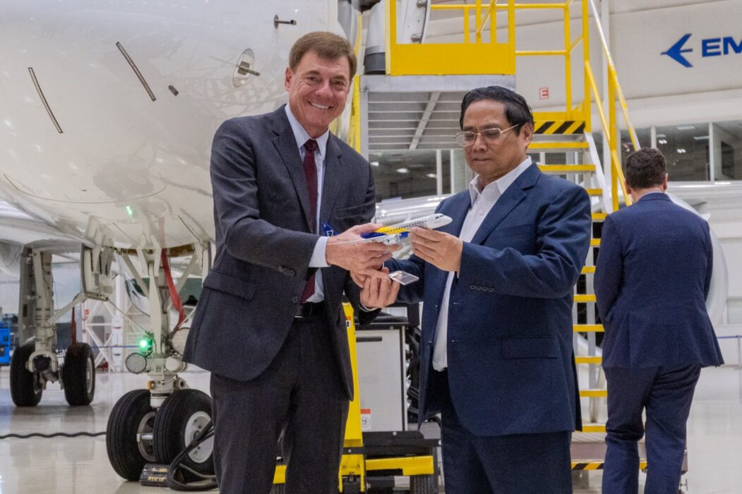 Embraer recebe visita do Primeiro-Ministro do Vietnã