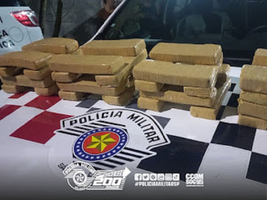 Homem é preso com 30kg de maconha em Pindamonhangaba