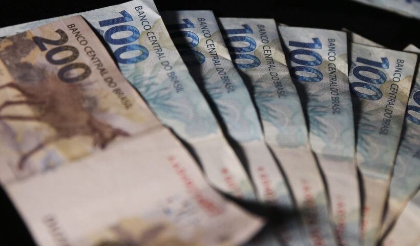 Mercado eleva projeção do crescimento da economia no ano