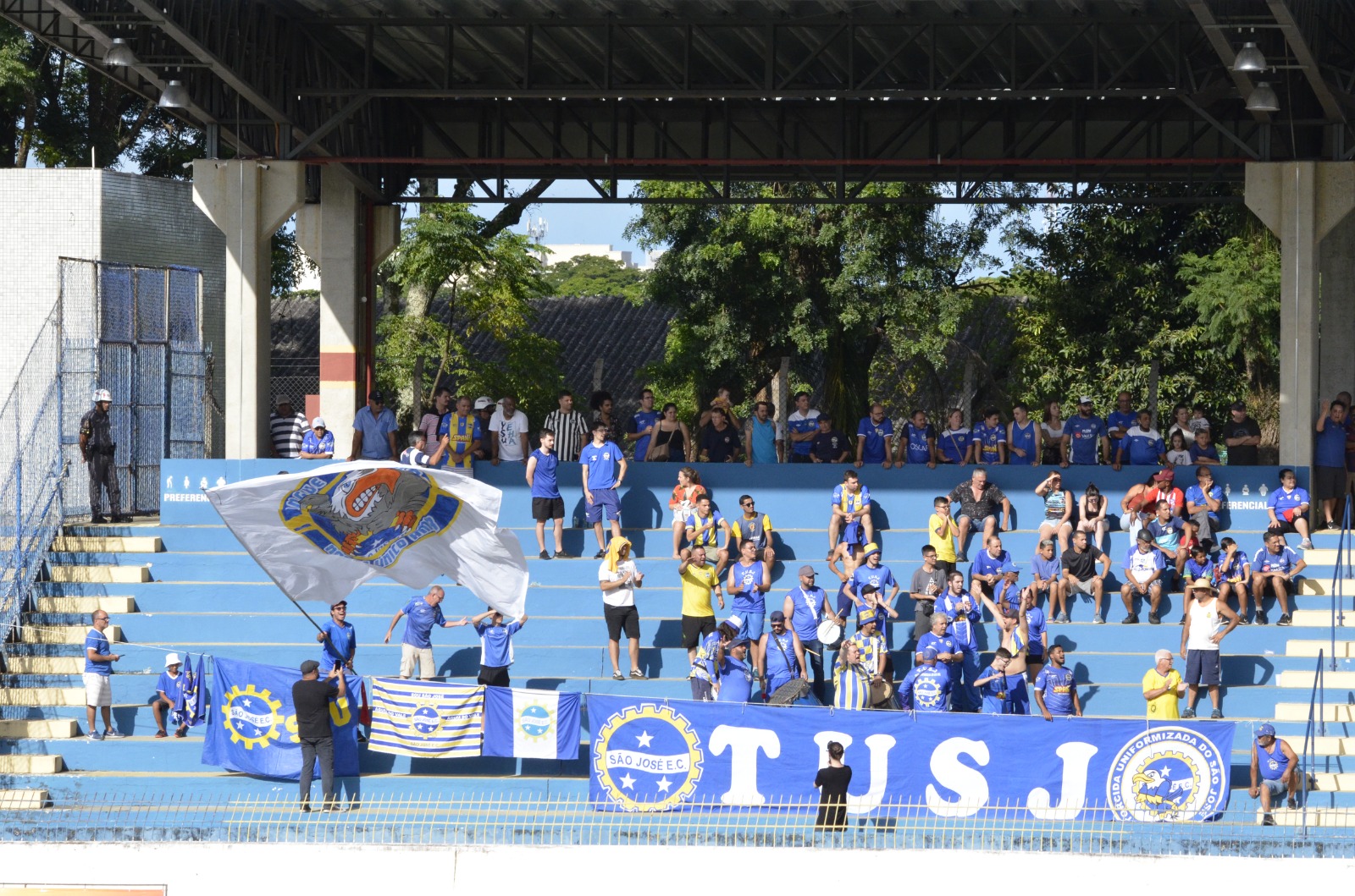 TUSJ, torcida organizada do São José EC, presente no jogo contra o União Suzano na Série A-3 desse ano