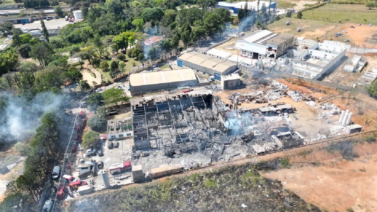 Caldeira de metalúrgica em Cambreúva-SP explode