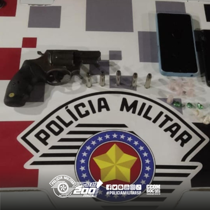 Homem é preso e adolescente apreendida por tráfico em Guará