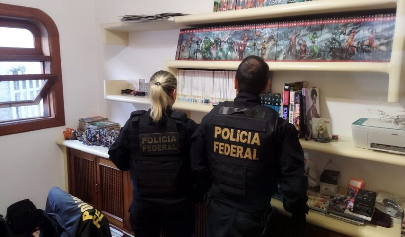 agentes da PF averiguam casa de Homem preso em Cruzeiro com pornografia infantil