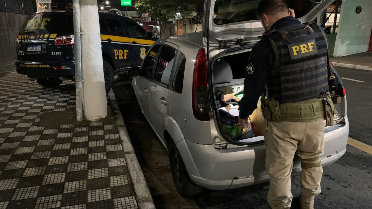 Casal é preso na Dutra com itens furtados em São José
