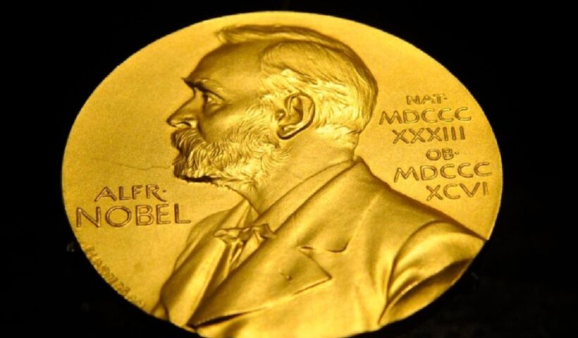 Medalha do prêmio Nobel, que será concedida a Dupla de cientistas que recebe Nobel de Medicina por vacina contra Covid-19