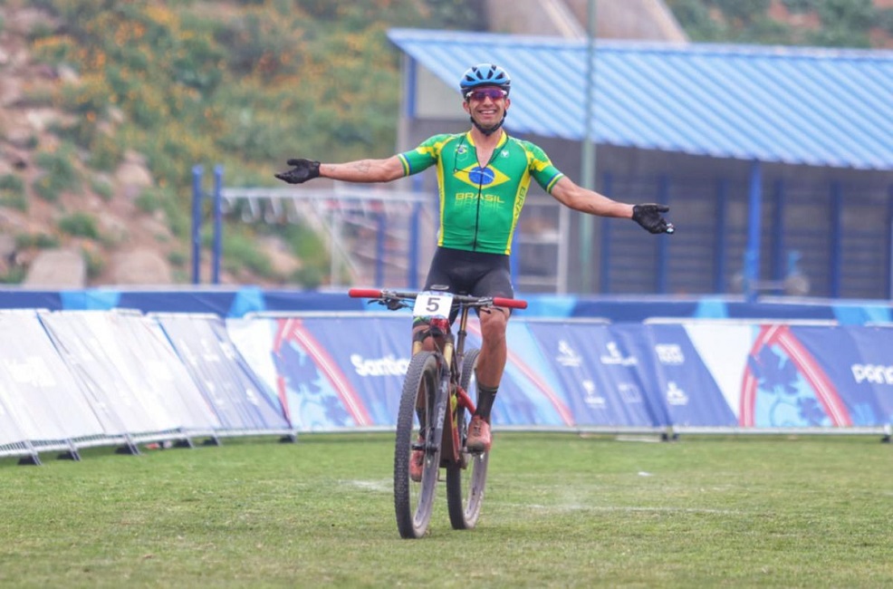 José Gabriel, do mountain bike, no cross-country olímpico