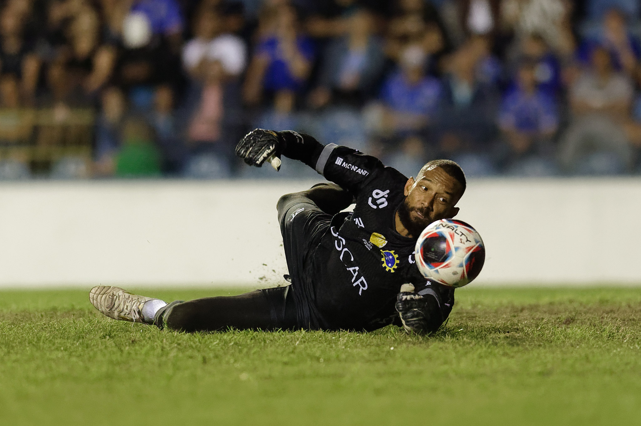 Goleiro Luiz Augusto pode não ficar para a temporada 2024