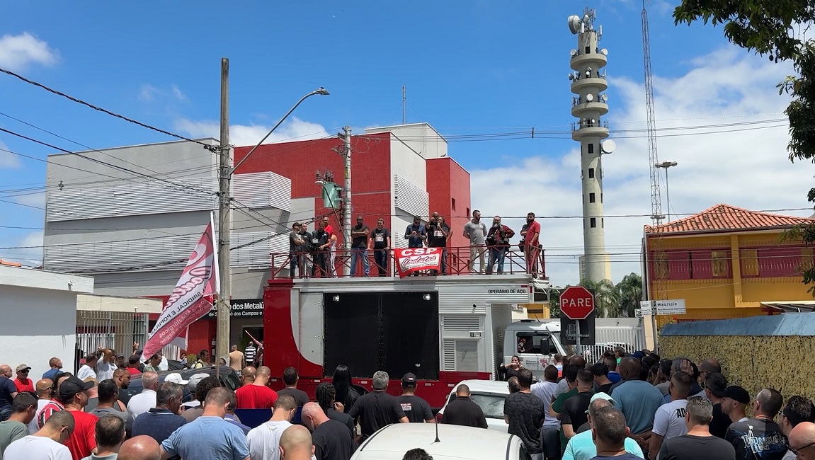 metalúrgicos da GM aprovam greve por tempo indeterminado