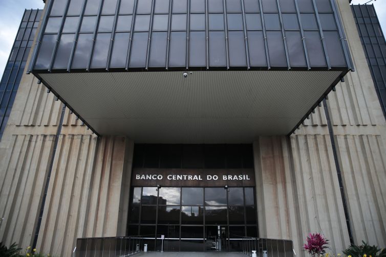 Previsão da inflação é divulgada semanalmente pelo Banco Central (BC) 