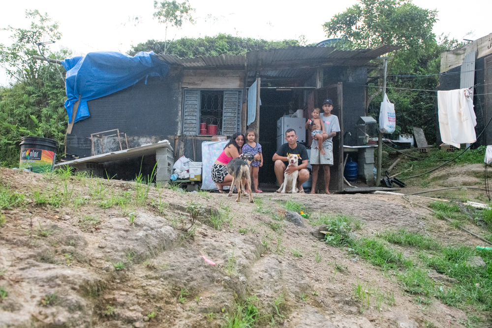 Morro do Fórum tem desocupação iniciada em Ubatuba