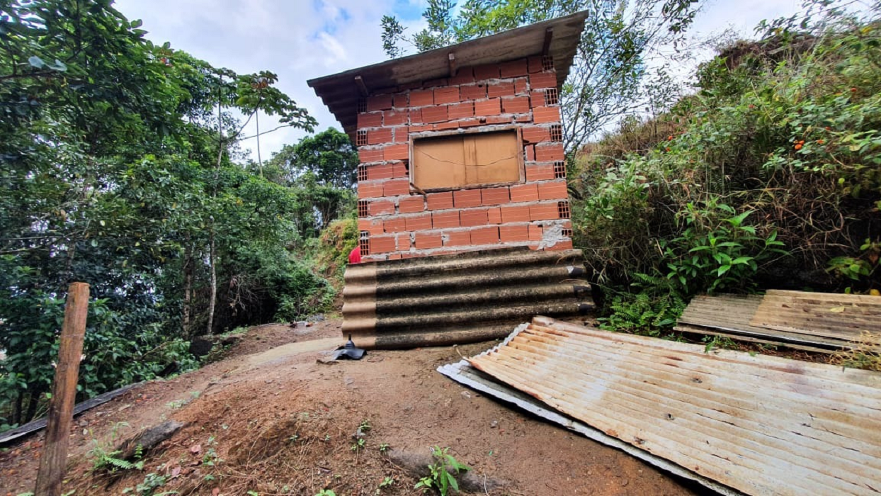 Morro do Fórum tem desocupação iniciada em Ubatuba