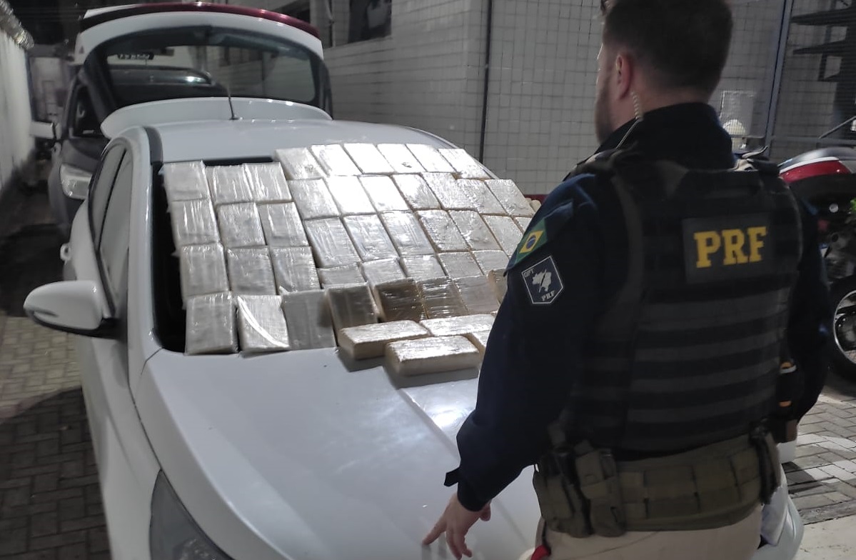 Homem é preso transportando cocaína na Dutra em Taubaté