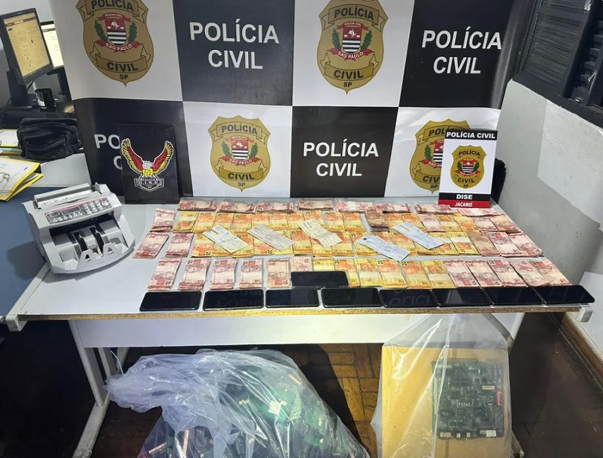 dinheiro apreendido em casa de jogos de azar em Jacareí