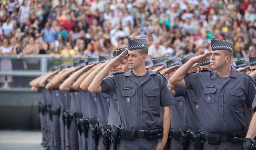 Formatura de Soldados e Entrega de Viaturas da PM de SP. Estão abertas as inscrições para concurso da Polícia Militar de São Paulo