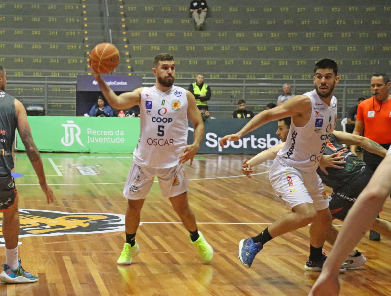Jogo entre São José Basketball e Caxias do Sul-RS pelo NBB 2023/2024. Foto: Marcelo Rocha/ Recreio da Juventude