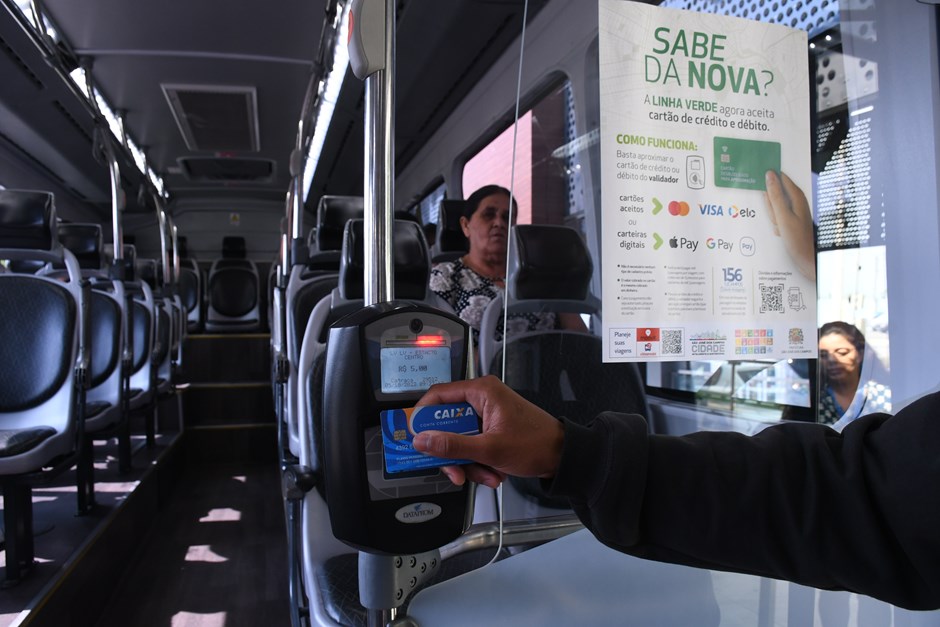 A partir do dia 11 de dezembro, o Transporte Público de São José dos Campos terá 100% da frota com opção de pagamento por cartões de crédito, débito ou carteiras digitais por aproximação. Foto: Flávio Pereira/CMSJC