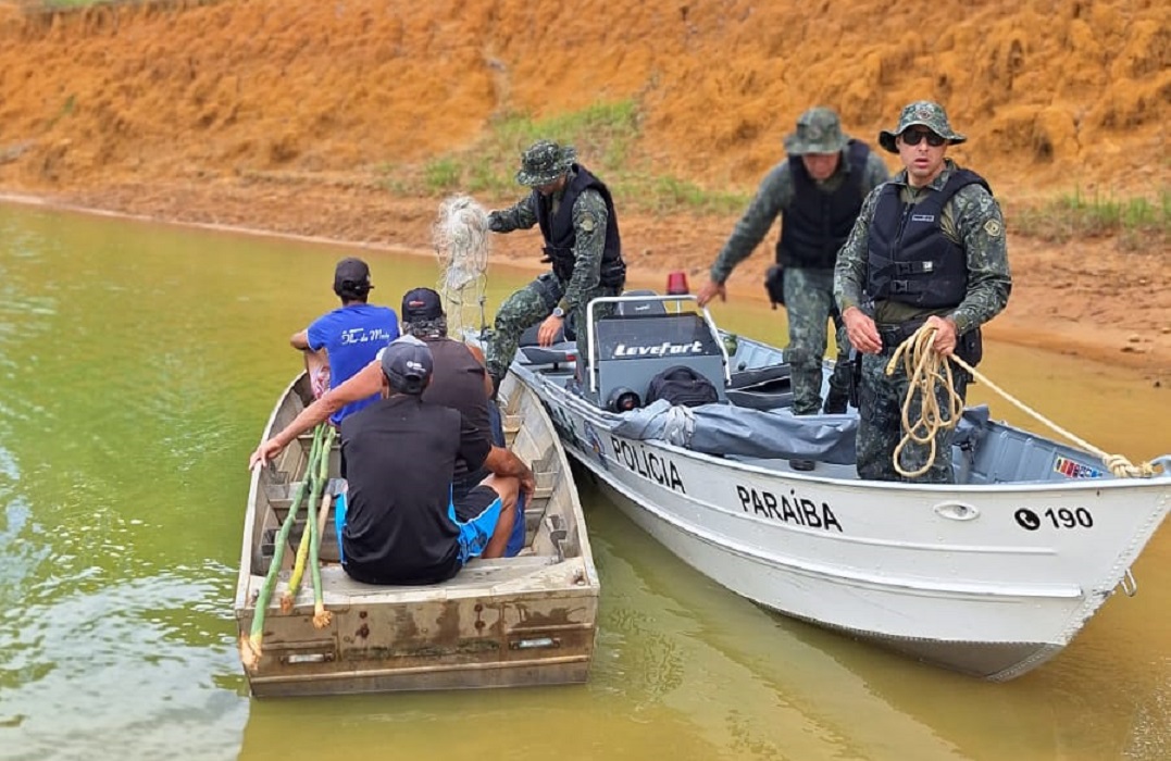 Trio é preso com barco furtado na represa do funil em São José do Barreiro
