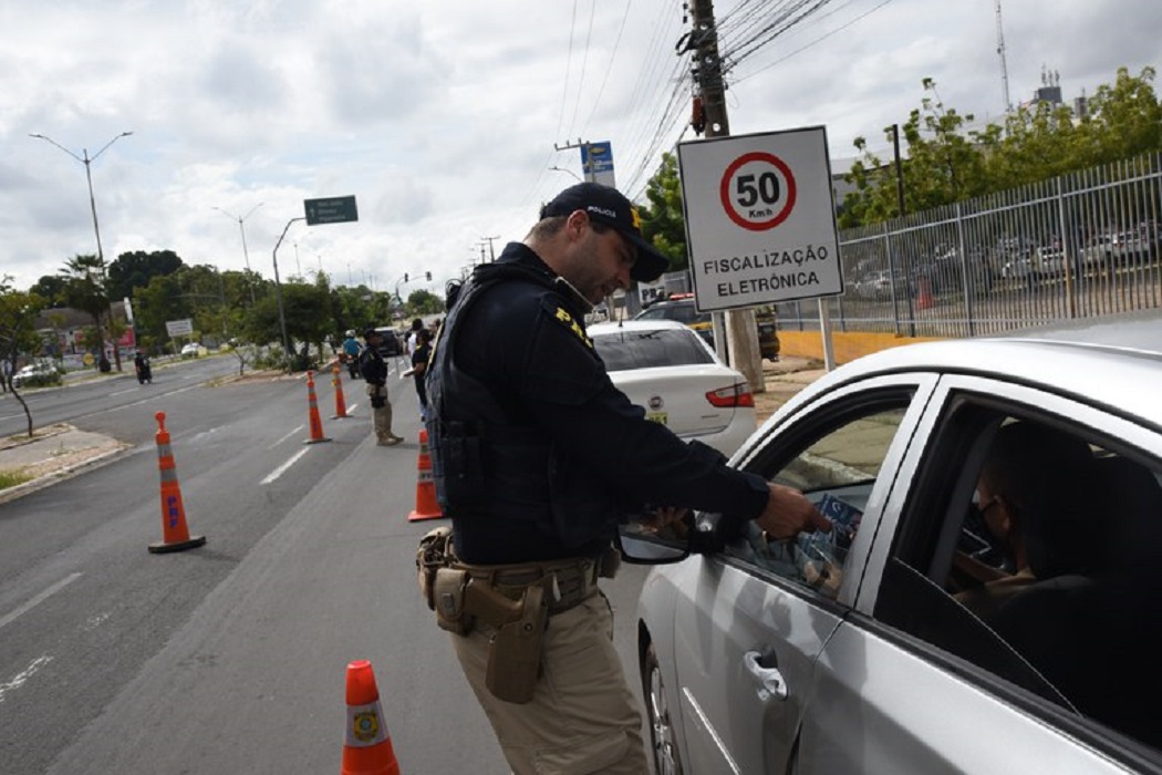 PRF alerta condutores sobre exame toxicológico