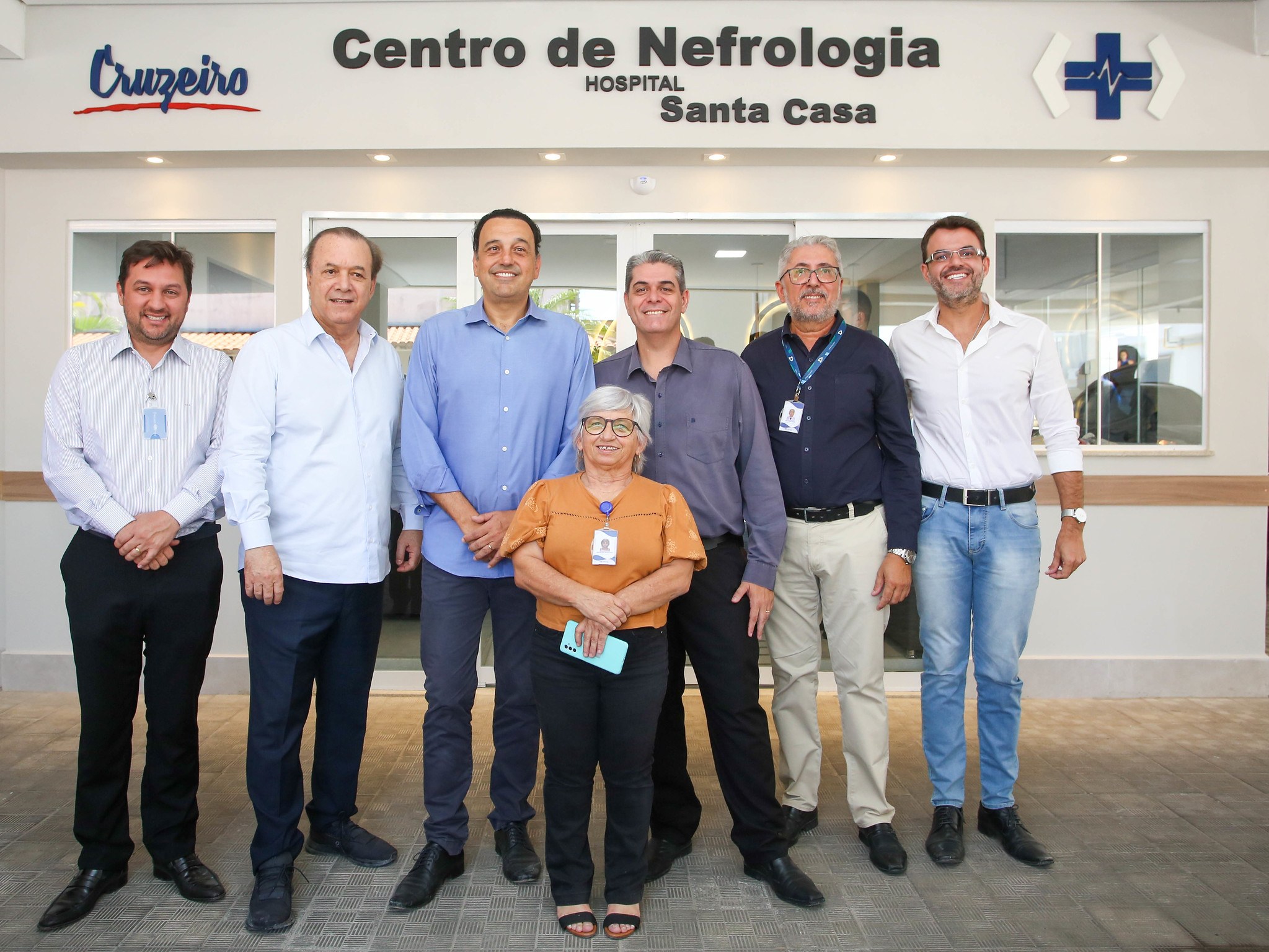 Felício Ramuth visita obras de hospital em Cruzeiro