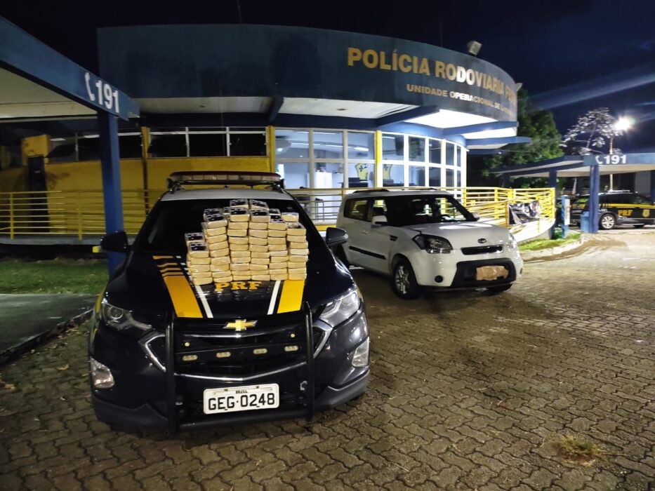 Homem é preso com mais de 100kg de cocaína na Dutra