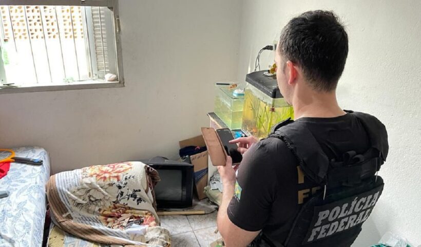 PF cumpre busca e apreensão por pornografia infantil
