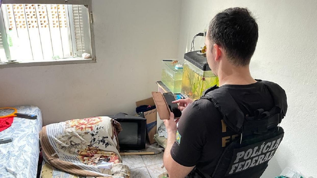 PF cumpre busca e apreensão por pornografia infantil