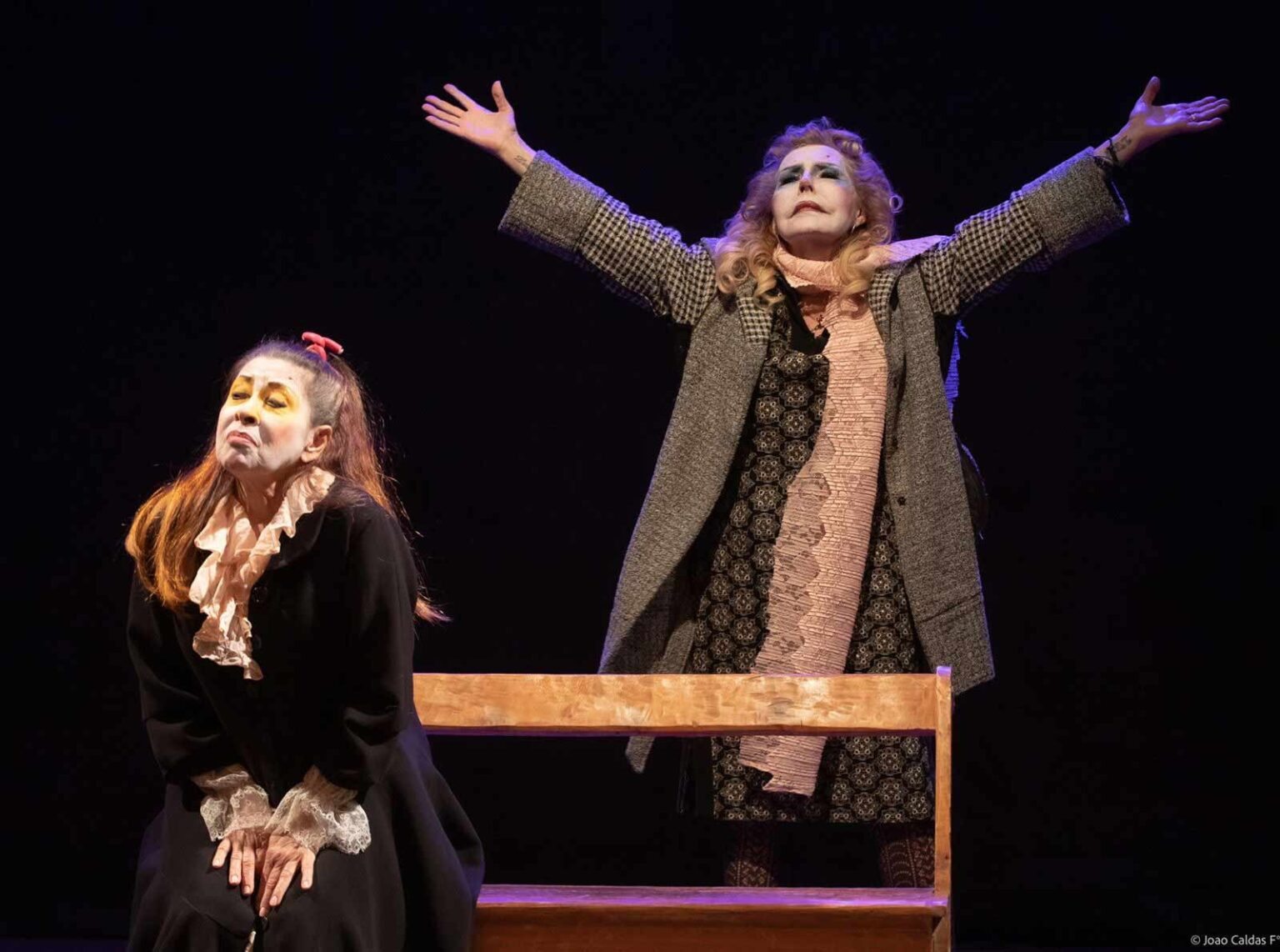 O espetáculo gratuito ‘Sexo dos Anjos’ é o principal destaque teatral da Agenda Cultural no Vale deste final de semana 