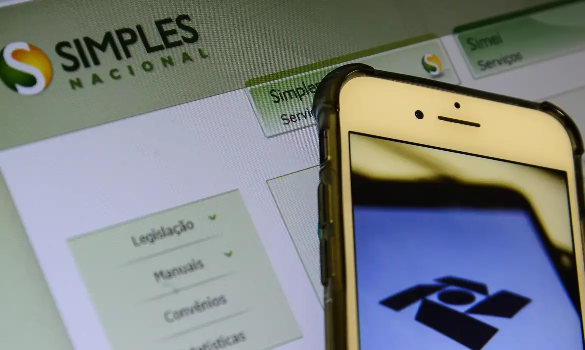 Micro e pequenas empresas podem aderir ao Simples Nacional