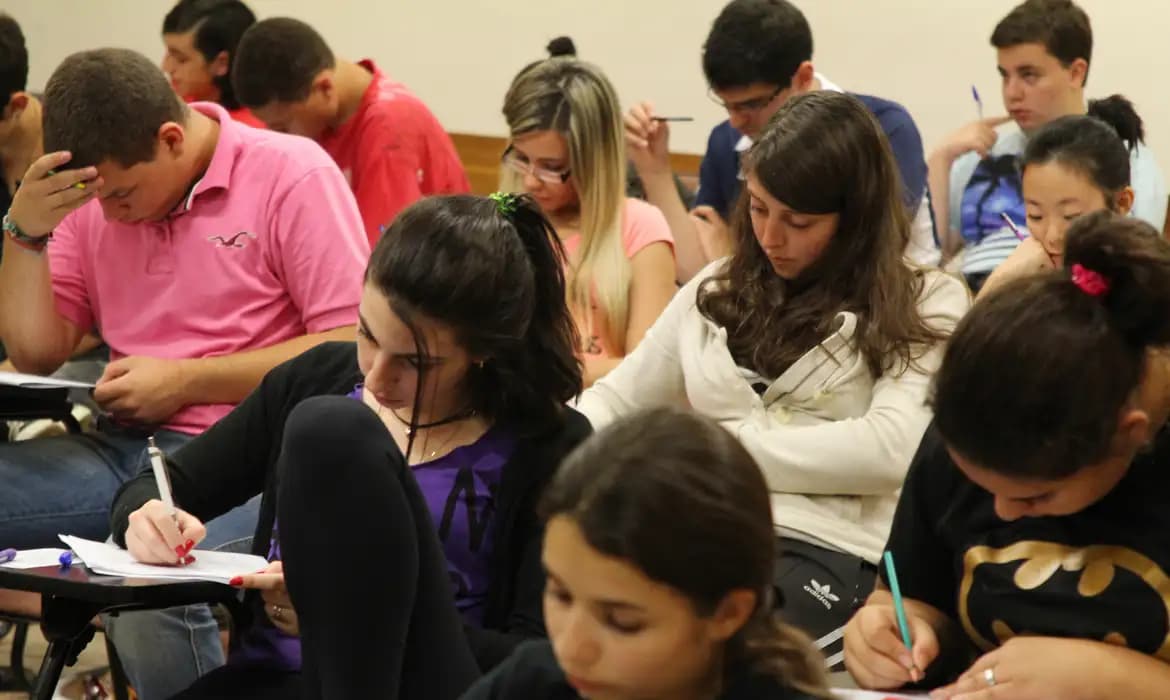 Concurso unificado: inscrições com isenção vão de 19 a 26/1. Foto: Agência Brasil
