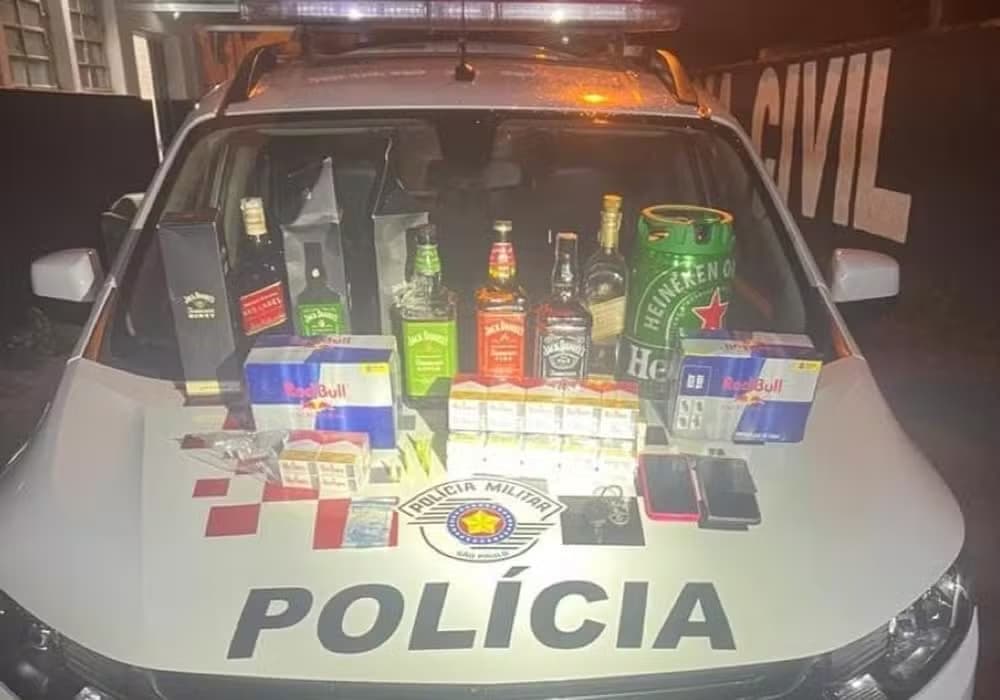 Família foi rendida e obrigada a fazer um depósito de R$ 45 mil para dois criminosos em Ubatuba