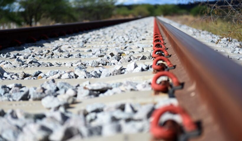 Rodovias e ferrovias devem receber até R$ 80 bi de investimentos. Fonte: Ministério dos Transportes