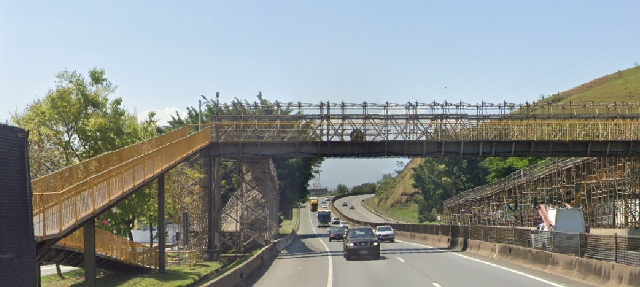 Passarela de aparecida que será demolida nesta sexta. Foto: Street View