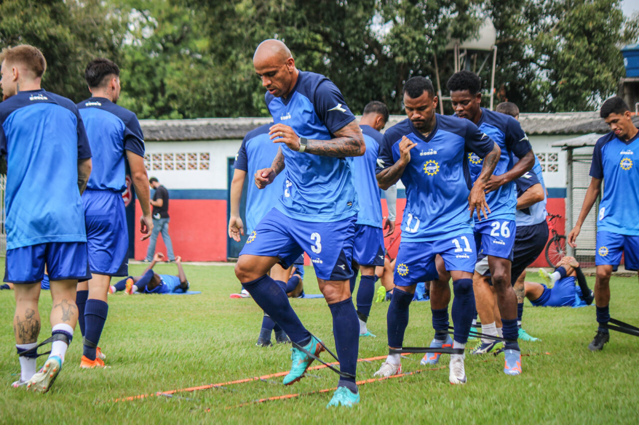 Treinamento do São José EC no campo da Vila Cristina nesta quinta-feira (4)