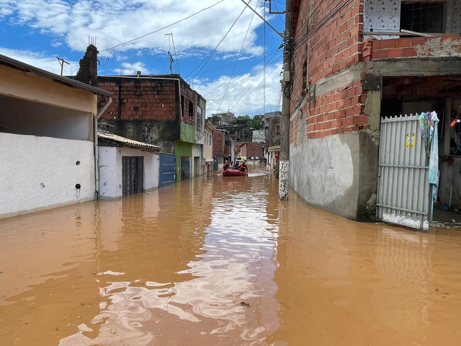 Chuvas fortes causam prejuízos na região
