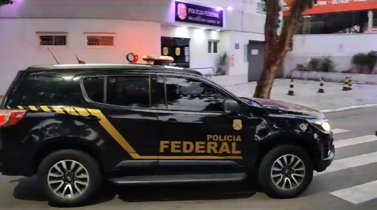 PF cumpre mandado por furto de encomendas dos Correios