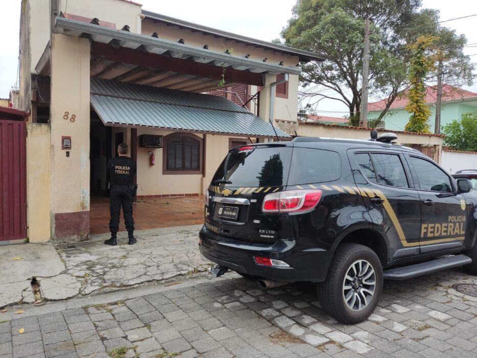 PF realiza operação contra fraude em abertura de empresas