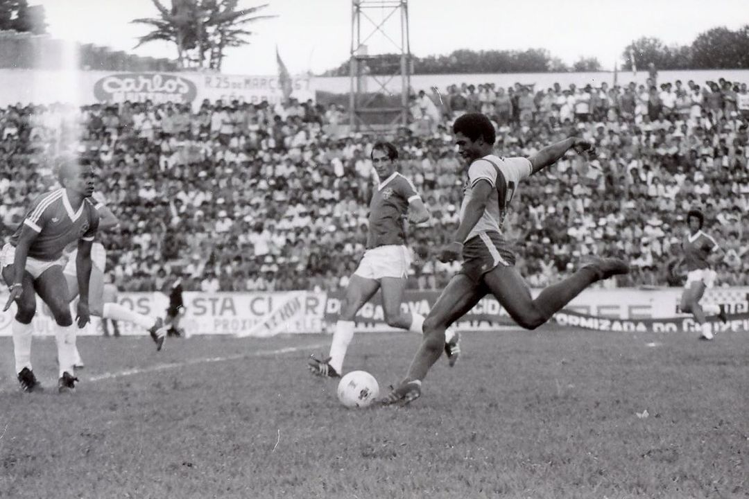 Duelo válido pelo Quadrangular Final do Campeonato Paulista Da Divisão Intermediária de 1979 no Joaquinzão. Foto: Acervo Museu do Futebol
