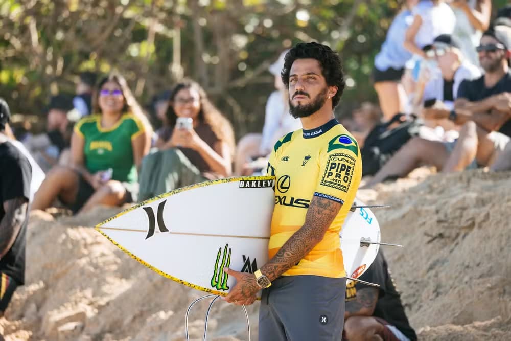 Filipe Toledo foi eliminado da etapa de Pipeline